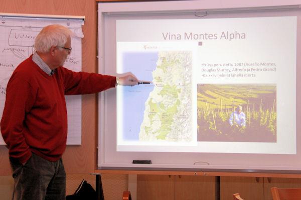 Marraskuun viinipruuvi 14.11.2014 Tervehdys arvoisat viinin ymmärtäjät Marraskuun pruuvin aiheena oli Chile- ja Argentiinalaiset punaviinit. Paikalle saapui mukavat 16 osallistujaa.