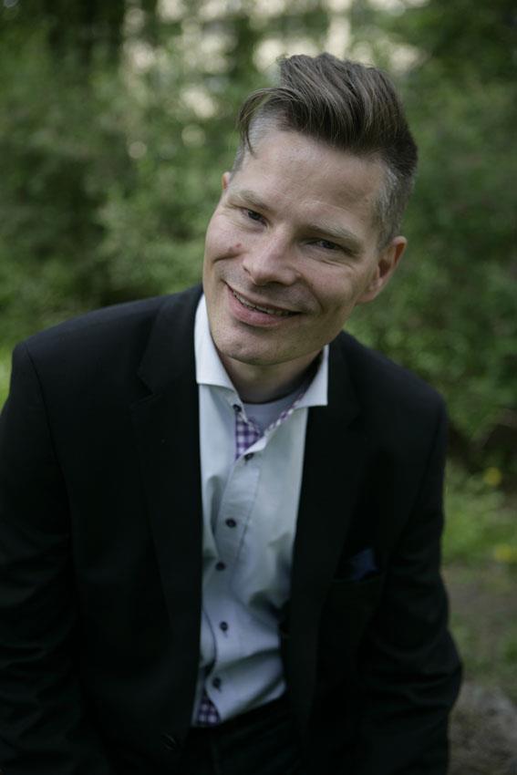 KOULUTTAJAESITTELY Yhteystiedot Mitro Kivinen Senior Consultant, MSc MBA mitro.kivinen@coala.