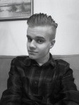 Mikko Timonen, toimistosihteeri Olen 19-vuotias media-assistentiksi Omnian ammattiopistosta viime keväänä valmistunut nuori, ja aloitin huhtikuussa Miessakkien toimistosihteerinä.