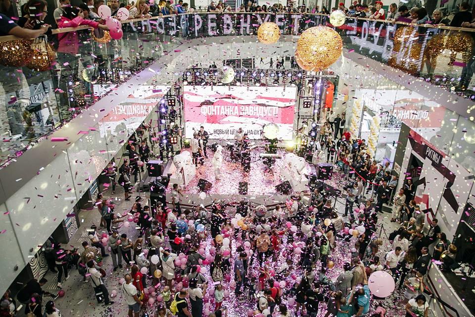 Okhta Mall, Pietari Avasi ovensa juhlallisesti elokuussa kävijämäärä päivittäin lähes 10 000 asiakasta Suurin viime vuosien aikana toteutettu vähittäiskaupan