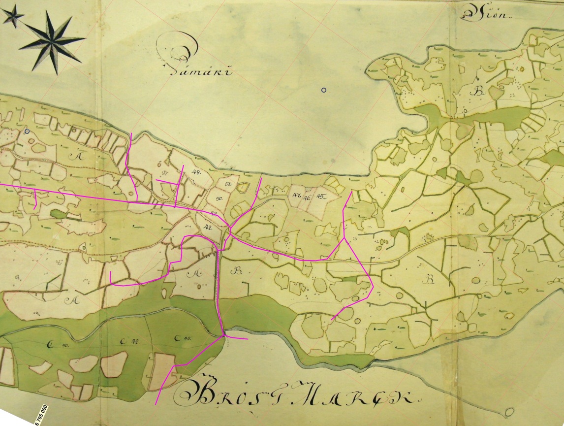 7 Viemärilinjaus vihreällä, kylätontit punaisella Kärjenniemen kylätontit 1700-luvun lopulla (?) Vanhassa kartassa ei ole vuosilukua.