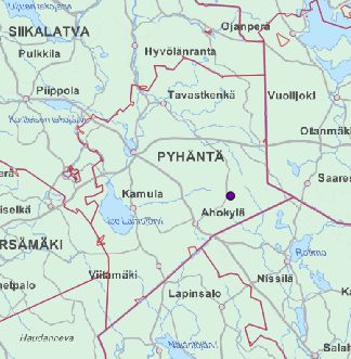 Sijainti Lummeneva sijaitsee 24 km kaakkoon Pyhännän keskustasta rajoittuen lännessä Ahoperältä Kituperälle kulkevaan tiehen.