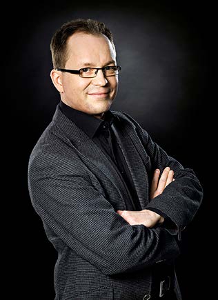 itarjotin Silta 2/2017 B 7 Eturivin taitajia Messukylässä Lutherilla kulkee Siina Hirvonen on saanut valtakunnallisen Vuoden kasvattaja 2010 -palkinnon ansioituneesta työstään lasten musiikki- ja