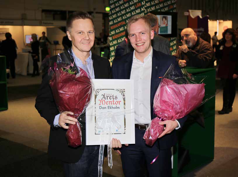Vuoden mentori engconiin Dan Ekholm, vasemmalla, yhdessä harjoittelijansa Kenny Johanssonin kanssa.