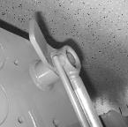 Pos: 49.56 /BA/Sicherheit/7. Gefahr enhinweise alt/ladewag en/gefahr - Schnei dwer k muss ei ngeschwenkt und angehoben sei n @ 3\mod_1204097634291_71.docx @ 69663 @ @ 1 Pos: 49.