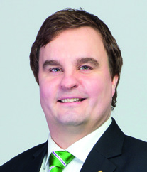 PÅ SVENSKA PETRI SALONEN (C) För mig har det två betydelser. För det första visar vi som kommun att frågor som rör våra minoriteter är ytterst viktiga.