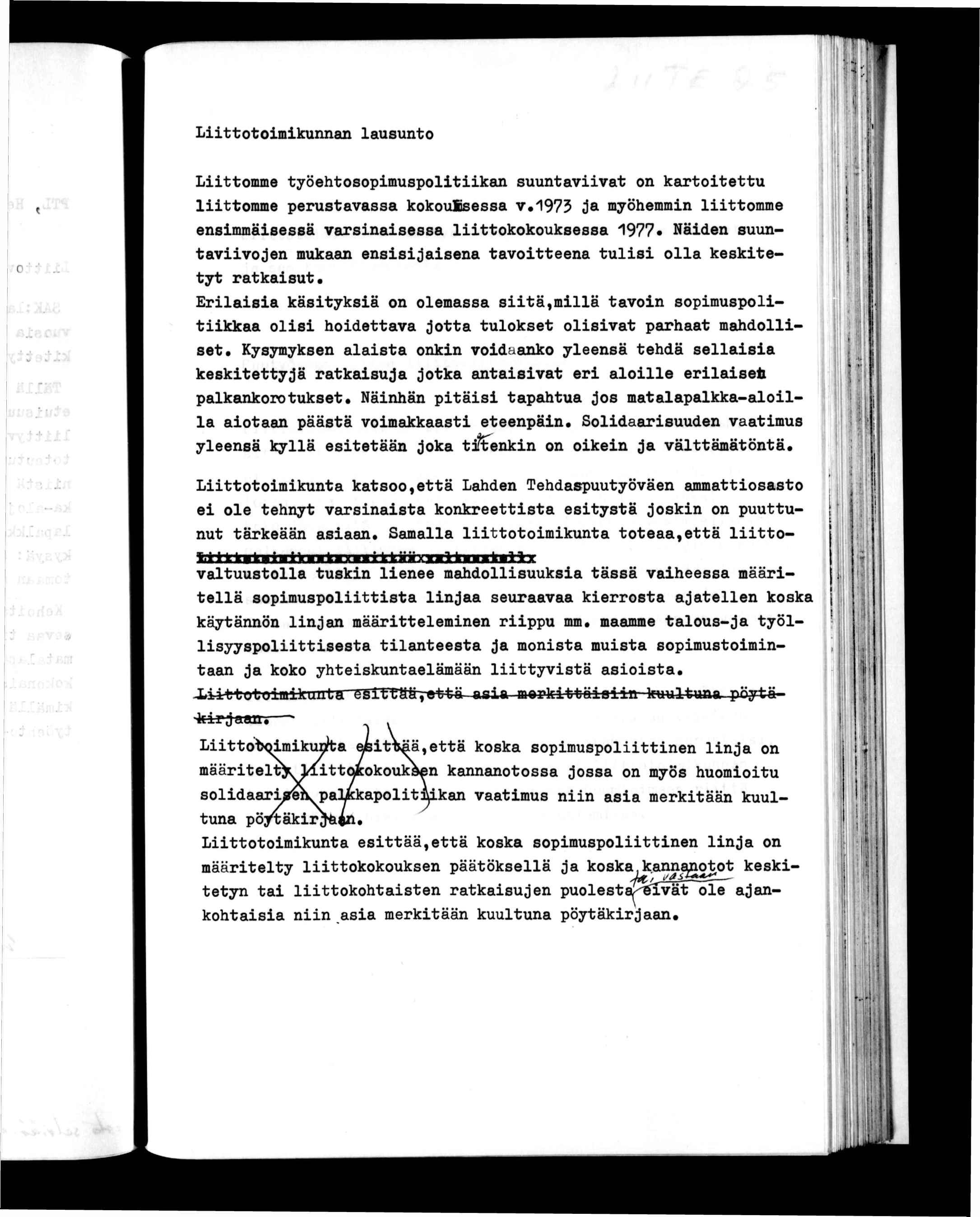 < < -e:. l 4' Lloomlkunnan lausuno. ^ s Lomme yöehosopmuspolkan suunavva on karoeu lomme perusavassa kokoulsessa v.