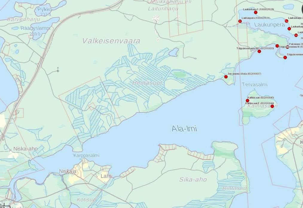 ALA-IRNIN RANTA-ASEMAKAAVA 10 ********************************** Kuva 12 Em. rakennukset kesällä 3.1.4 Muut suojelukohteet Alueella ja sen lähellä etenkin itäpuolella on lukuisia muinaisjäännöksiä.