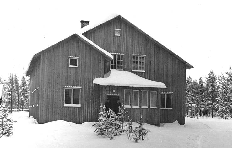 Jaakko Keränen Suomen Sääprofessori Kuva 45. Sodankylän magneettisen observatorion vastavalmistunut päärakennus talvella 1950.