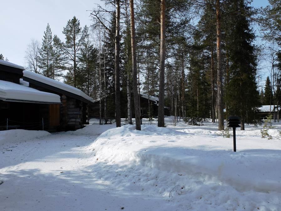 KITKANMUTKAN RANTA-ASEMAKAAVA 9 ************************** Alueella ei ole perinnemaisemia (P-P ympäristökeskus: Pohjois-Pohjanmaan perinnemaisemat ), valtakunnallisesti tai maakunnallisesti