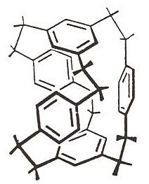 25 ja trisubstituoitujen bentseenirenkaiden välinen etäisyys on 4,47 Å.