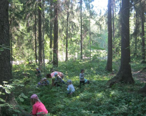 Atala-Metsästäjän päivähoitoyksikön varhaiskasvatussuunnitelma Atalan päiväkoti