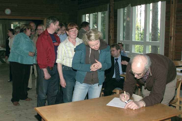 Kansalaisaloite jätekuljetusten järjestämisestä kesäkuu 2007 Valitus hallinto-oikeudelle