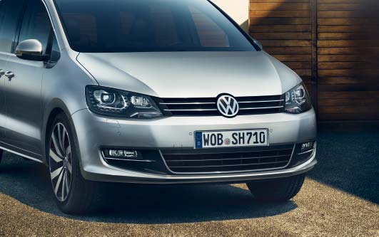 Katseenvangitsija heti sisään astuttaessa. Tännehän voisi vaikka muuttaa. Tämä lausahdus voisi koskea vaikka uutta autoasi.