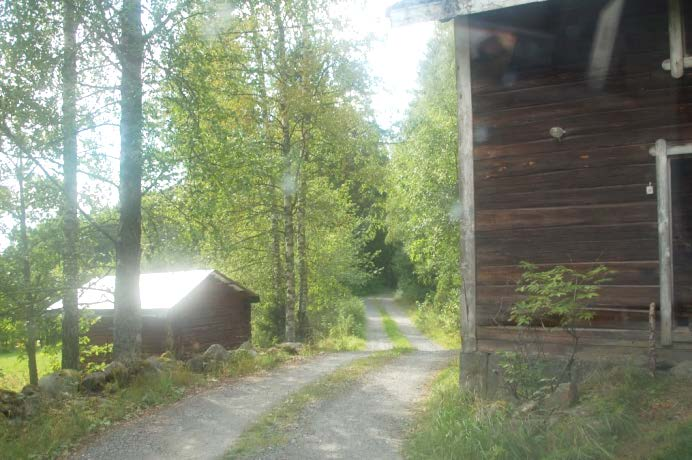 5. Mattilan tila ympäristöineen 16,8 ha Sukkila Vanhan viljelyalueen reunamille on jäänyt lehtomaisia laikkuja, joiden kasvistossa on edustajia sekä vanhoista kulttuurikasveista että lehtokasveista.
