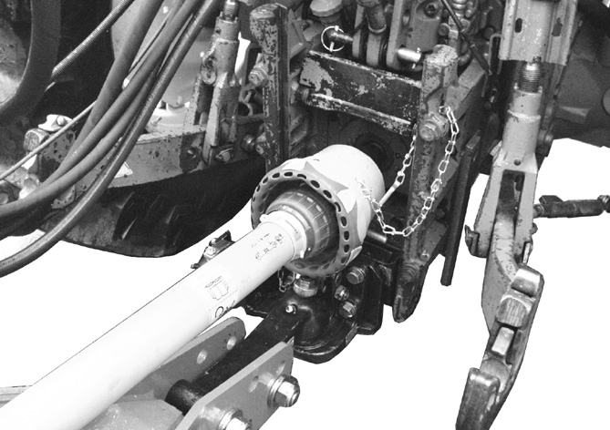 Käyttö 3.4.5 Hydrauliset jarrut (lisävaruste) Erikoistilauksesta noukin-/kuormausvaunu voidaan toimittaa hydraulisin jarruin varustettuna. Tällöin jarruja hallitaan traktorin hydrauliikalla.