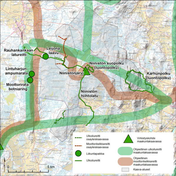 12.2.2015 97 (103) Kuva 42. Ulkoiluun ja virkistykseen liittyvät kohteet ja reitit. Metsästys Hankealue sijoittuu lähes kokonaan Kurikan riistanhoitoyhdistyksen alueelle.