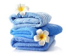 AMMATTIKÄYTTÖ TEKSTIILISUOJA 5 L / 10 L / 200 L / 1000 L Softcare Tekstiilisuoja antaa pitkäkestoisen suojan likaa ja nesteitä vastaan. Sopii kaikille tekstiilityypeille, aidolle nahalle ja matoille.