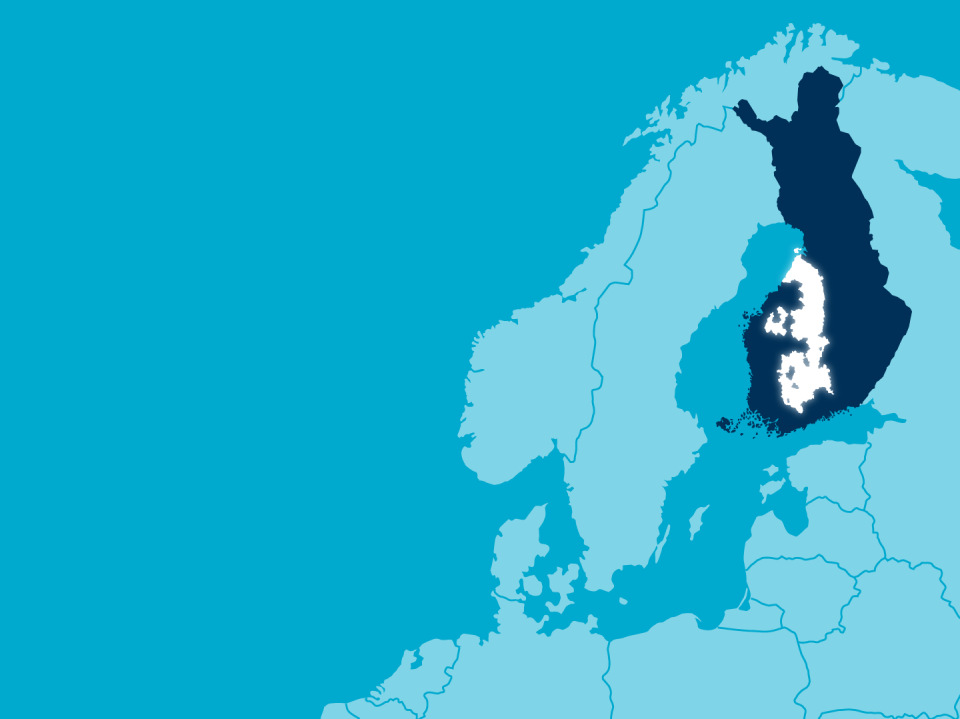 Elenia Oy / konserni Liikevaihto 2015 208,7 / 282,3 M Asiakkaat 417 200 Henkilöstö 177 / 383 Markkinaosuus 12 % Kumppanuudet Sähköverkkopalvelut Sähkönkulutuksen mittaus Tiedonsiirtopalvelut