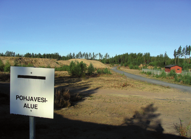 Jari Rintala 3.7 Jätteet ja niiden käsittely Kiviaineshankkeeseen liittyvien jätteiden määrä vaihtelee voimakkaasti toiminnan luonteesta ja laajuudesta riippuen.