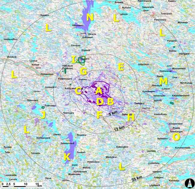Taulukko 7-3. Voimaloiden näkymiseen ja visuaalisiin vaikutuksiin liittyviä huomioita. 72 Kohde Näkymiseen ja visuaalisiin vaikutuksiin liittyviä huomioita sektoreittain kartalla A.