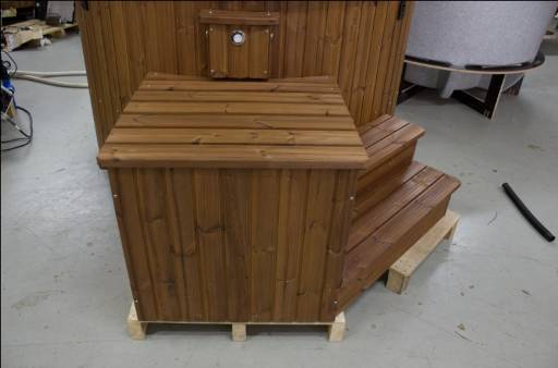 Suodatus- /Lämmitysyksikön Asennus 20mm 30mm Polyurethane Levitä uretaanivaahtoa laatikon sisäpuolelle kohtaan jossa se kohtaa kylpytynnyrin sivun.