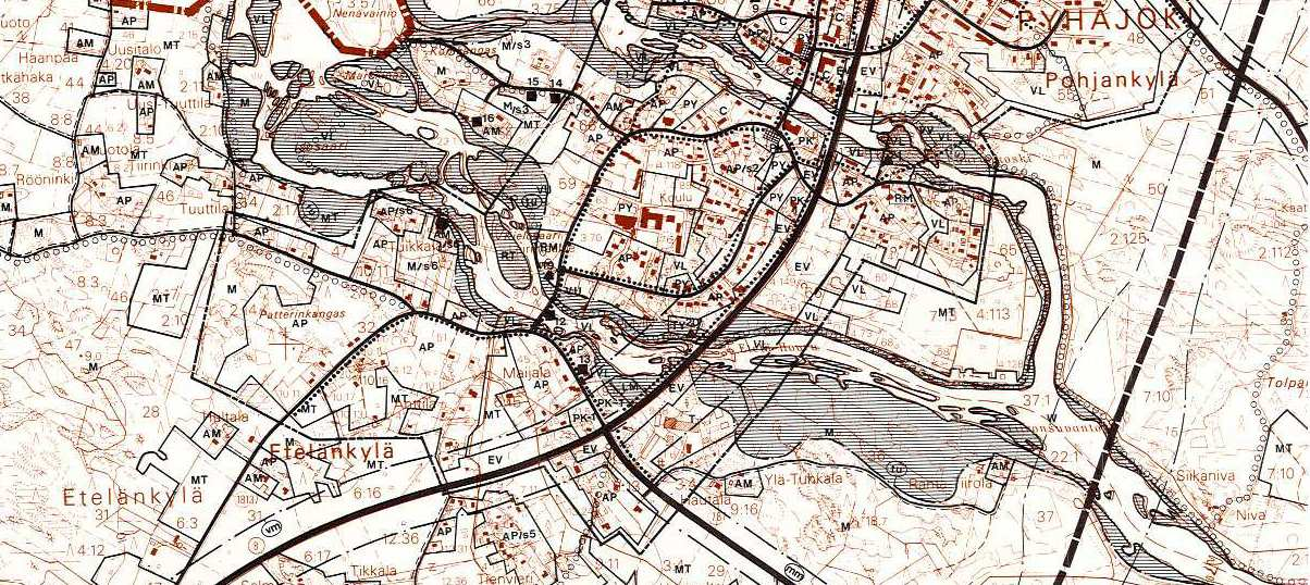 6 Yleiskaava Pyhäjoen keskustaajamassa on voimassa 2010, joka on hyväksytty vuonna 1992. Se on laadittu rakennuslain aikaan ns.