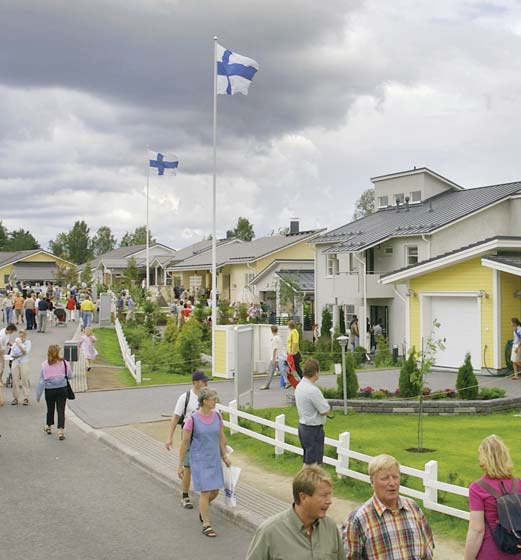 KIINTEISTÖ- JA RAKENTAMISALA luo hyvän elämän puitteet Suomen kiinteistö- ja rakentamisala muodostuu rakennettua ympäristöä, rakennuksia ja infrastruktuuria tuottavista ja ylläpitävistä toimialoista.