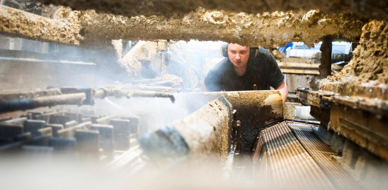 Ecopulp Finland Oy:n bisnes on kehittää, suunnitella ja tuottaa muotoiltuja kuituvaloksia. Yrityksen valttikortti on puu- tai kierrätyskuidusta kuituvalostekniikalla valmistettu Ecopulp-sovellus.