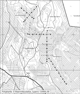 Pyhännällä tutkitut suot ja niiden turvevarat Osa 3 110. Tynnyrisuo Tynnyrisuo (kl. 3324 06, x = 7095,5, y = 3471,2) sijaitsee noin 19 km Pyhännän keskustasta etelään (kuva 12).