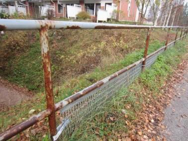 16 Kuva 3, valaisinkotelon ja johdotuksen