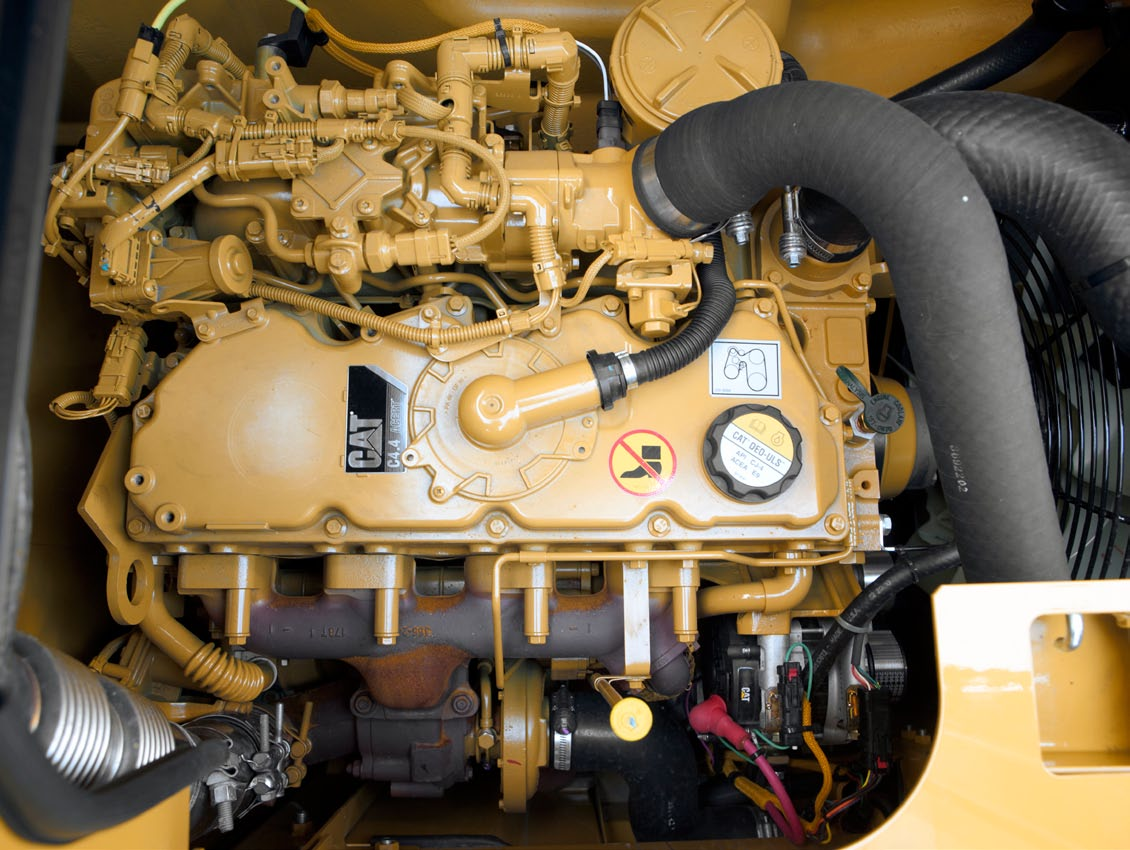 Moottori Taatusti pienemmät päästöt, taloudellinen ja luotettava suorituskyky Cat C4.4 ACERT -moottori vastaa vaativiinkin tarpeisiin koko päivän, joka päivä.