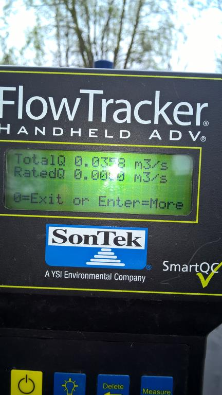 Hankkeessa tehtiin vertailukoe Flowtracker ja Sontek M9 -virtaamamittareilla toukokuussa peräsuonojassa (kuva 22.).