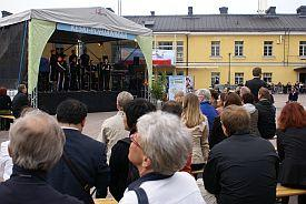 Keskipohjalaiset yhdistivät voimansa ja veivät koko maakunnan Helsinkiin. Tapahtumaan osallistui noin 300 maakunnan esiintyjää ja esittelijää viikon ajan 14.- 18.6.2010.