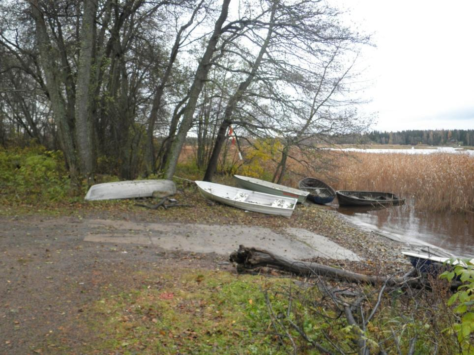 kohteiden hoidossa syntyvät massatkin ovat kohtalaisen pieniä, joten logistiikkaa voidaan hoitaa pieniin rantoihin paremmin soveltuvalla kalustolla, kuten traktoreilla.