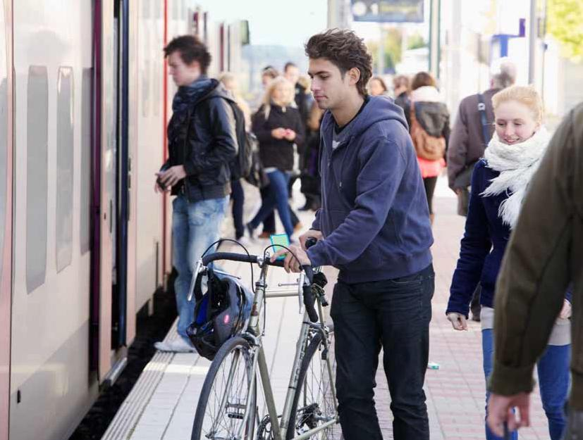 11 1 HSL:n ympäristötavoitteet Helsingin seudun liikenne (HSL) on kuntayhtymä, jonka jäseniä ovat Helsinki, Espoo, Kauniainen, Vantaa, Kerava, Sipoo ja Kirkkonummi.
