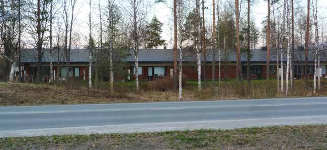 6 Melu ja tärinä 6 Melu ja tärinä 6.1 Lähtötiedot ja menetelmät Suunnittelualueen melun päivä- ja yöajan keskiäänitasot (LAeq) selvitettiin laskennallisesti CadnaA 4.5 -melunlaskentaohjelmalla.