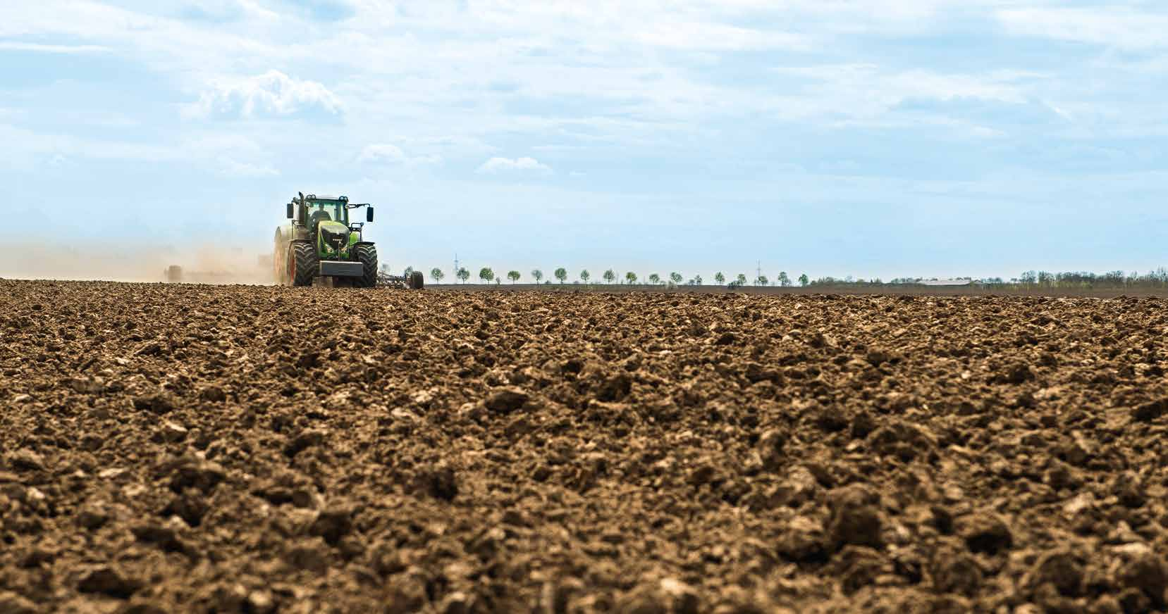 Tekee enemmän. Tekee työn paremmin. Fendt 900 Vario on ollut traktorimarkkinoiden johtaja suurtilojen ja urakoitsijoiden keskuudessa jo vuodesta 1995 lähtien.
