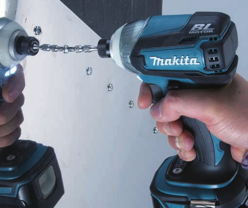 34 Akkukoneet Laserlaitteet Iskevä akkuruuvinväännin ja mutterinväännin 14.4V Iskevä ruuvinväännin BTD136Z 14.4V -Ilman akkua ja laturia!