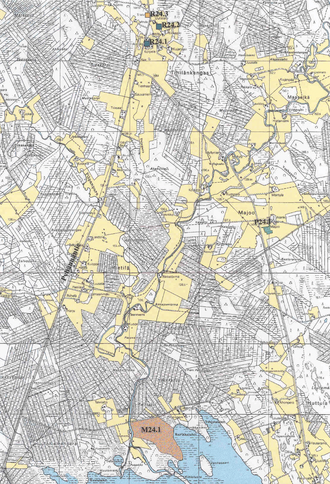 Kiuruveden kulttuuriympäristö ja sen hoito (8.8.2002) 170 Tihilä Pohjoisin Kiuruveden kylä, Tihilä, sijaitsee Pyhännälle johtavan tien varrella noin 30 km etäisyydellä taajamasta.