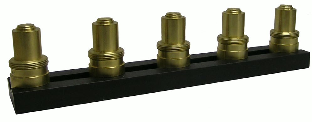 Osa 6 PT-36-plasmapoltin Speedloader-kokoonpano, kahva...0558006164 HUOM: Ei voida käyttää tuuletusaukoilla varustettujen suutinten kanssa. Speedloader-kokoonpano, 5 kiinnikettä...0558006165 6.4.1 PT-36-polttimen kuluvien osien sarjat PT-36 Korjaus- ja varustesarja.