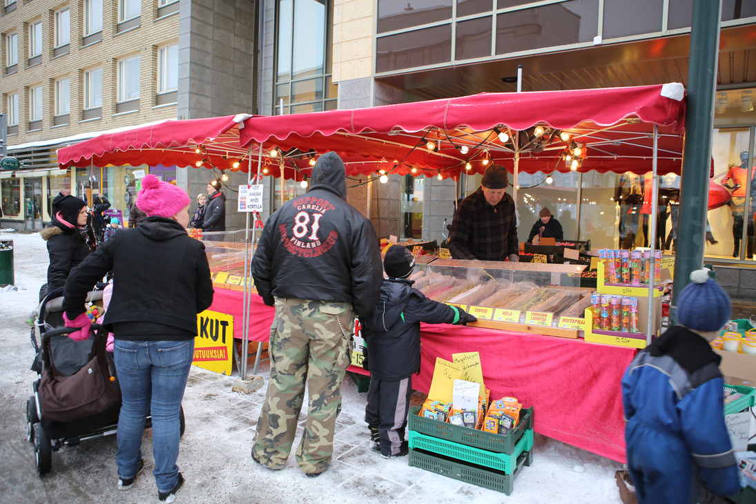 TIEDOTTEET KÄVELYKATU MANSKIN REMONTTI Yhdistyksemme jakaa Manskin remonttitiedotteen joka maanantaiaamupäivä yrityksille, jotka ovat Kävelykatu Manskin läheisyydessä!