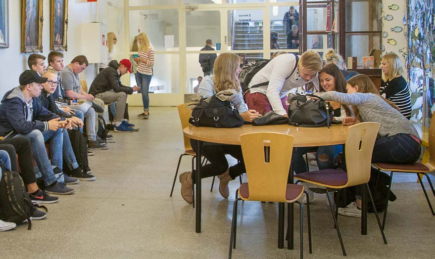 Kuopion aikuislukio tarjoaa aikuisille ja nuorille joustavan mahdollisuuden lukio- ja peruskouluopintojen suorittamiseen.