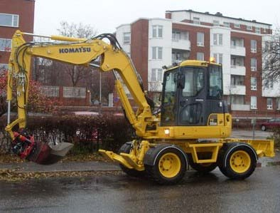 2/5 Volvo ECR88 Plus vm. 2006 toimintapaino 9,5 tn kumitelat, puskulevy, ympäripyörivä ja kallistuva pikaliitin, kuokkakauha, luiskakauha, kaapelikauha, Hitachi ZX 50 vm.