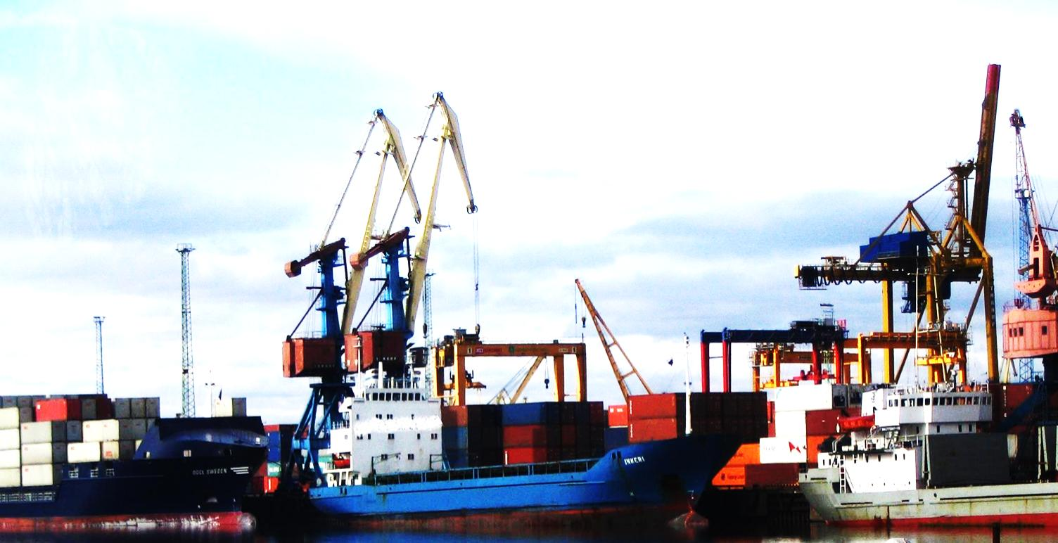 Varustamobarometrin tausta tietoa merenkulku- ja varustamoalan toimintaympäristöstä, nykytilanteesta ja kehitysnäkymistä vuoden 2015 Varustamobarometri on toteutettu yhteistyössä Liikenteen