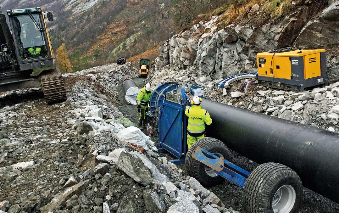 1,8 km Uponorin 1 000 mm paineputkea asennettiin vaativaan maastoon Norjan Glomfjordissa, kun lannoitteiden valmistaja Yara International uudisti vedenjakelun tehtaalleen.
