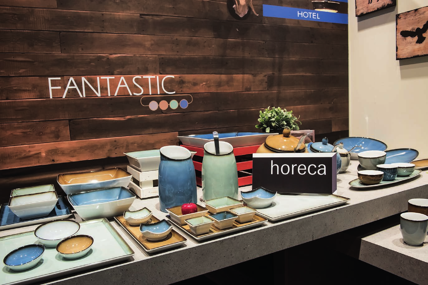 AMBIENTE PISTI PÖYDÄN KOREAKSI HORECA-HUBI KÄÄNSI KATSEET FRANKFURTIIN TEKSTI: SAMI J. ANTEROINEN KUVAT: MESSE FRANKFURT GMBH Frankfurtin Ambiente-messut (10. 14.2.