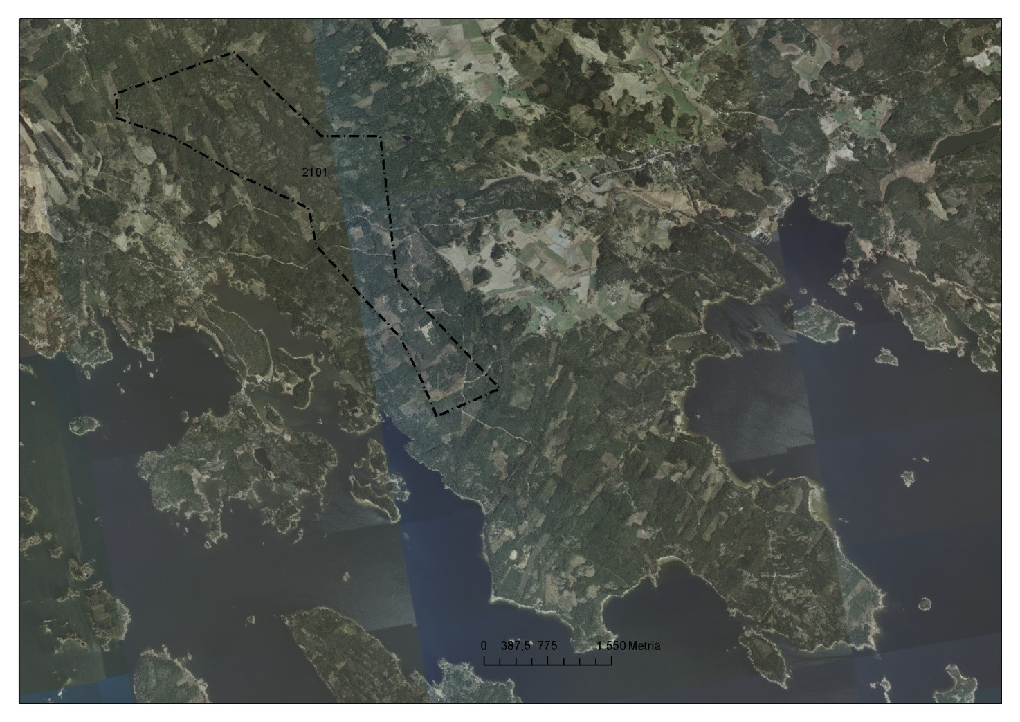 Harvajanniemen pohjoisosan tuulivoimaloiden alue ei ulotu Harvajanniemen niemialueelle vaan sijoittuu pohjoisemmaksi metsäiselle alueelle.