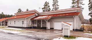 Näyttävä kokonaisuus niin sisältä kuin ulkoa. Rauhallinen viihtyisä alue. Tutustumisen arvoinen kohde. Mh. 329.000.