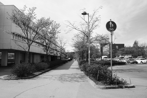 Silta ylittää Rantatien.